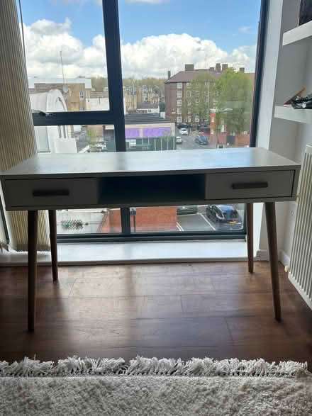 Photo of free Desk (Haggerston E8) #2