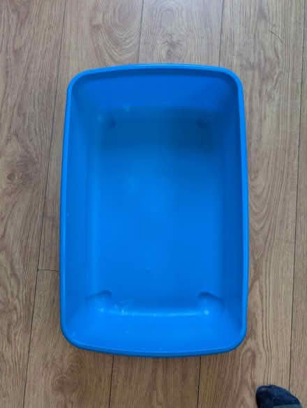 Photo of free Simple Cat litter Box (Sw65qa) #1