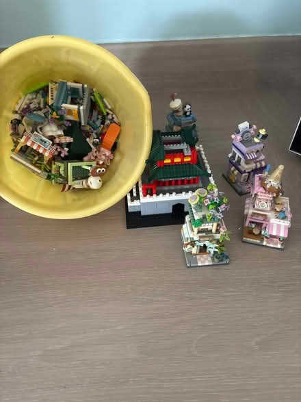 Photo of free Mini Lego sets (L36 Roby) #1