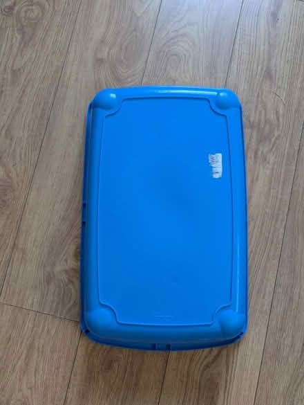 Photo of free Simple Cat litter Box (Sw65qa) #2