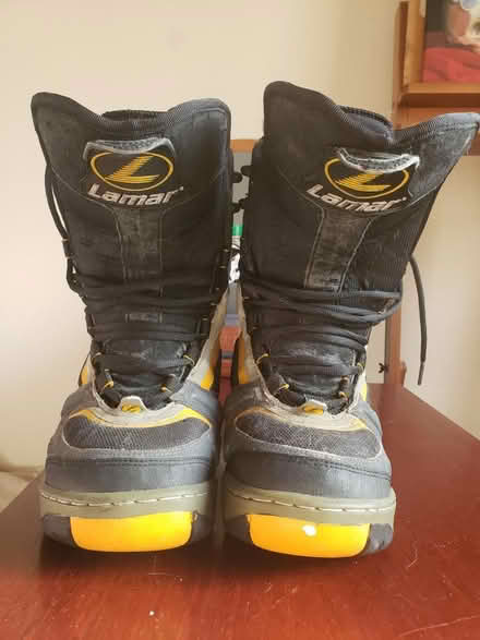 Photo of free Snowboarding Boots (Lamar) (Alamitos Beach) #2