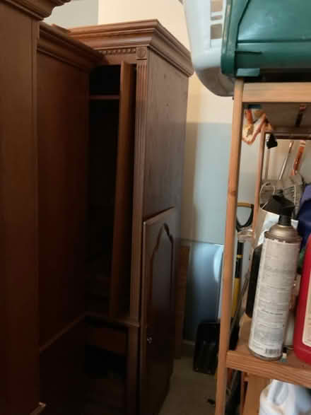 Photo of free Large 3pc entertainment unit (Berwyn) #2