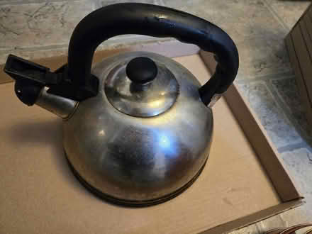 Photo of free Large kettle (Reading Center) #1