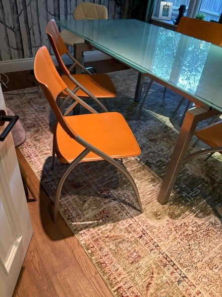 Photo of free Dining set (TW11) #3