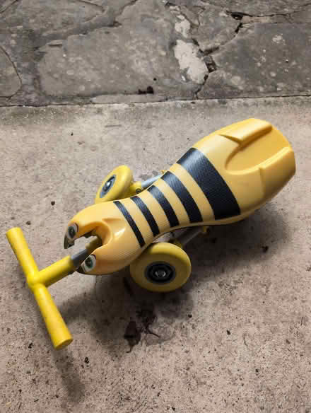 Photo of free Bumblebee Scuttlebug (Harpenden AL5) #1