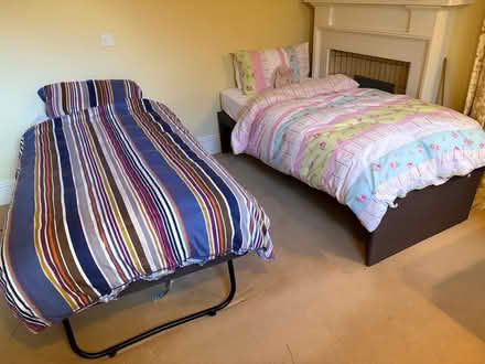 Photo of free Two stackable single beds (Murrayfield EH12) #1