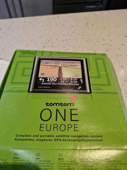 Photo of free Tomtom (Bloomfield BA2) #1