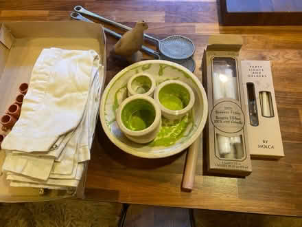 Photo of free Cloth napkins, candles, decor (Oakmore Oakland) #1