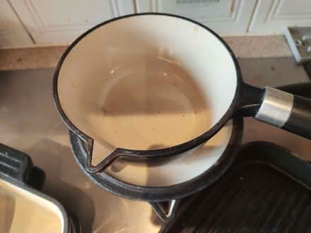 Photo of free the following Enamelled Cast Iron items (Finchampstead RG40) #4