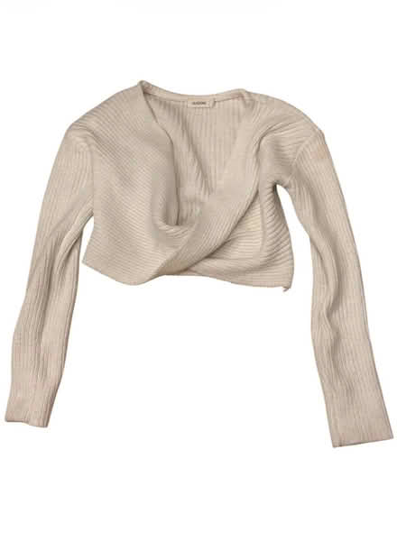 Photo of free Glasson Woman's Top (Brooklyn Storage) #1