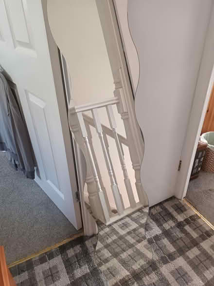 Photo of free Airer / rail / mirror (Burry port Sa16 0le) #2