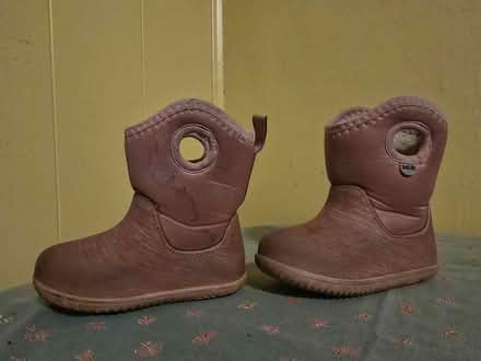 Photo of free Pink Kid Boots 8/24 (West 7th) #3