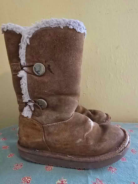 Photo of free Kid's Ugg Boots 12 (West 7th) #2