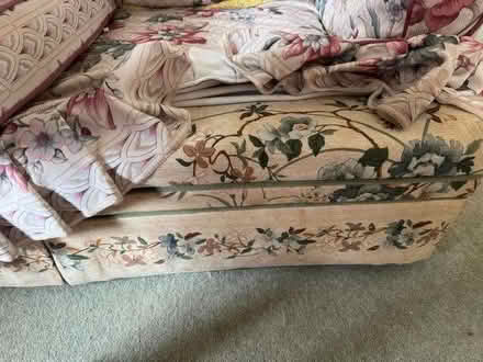 Photo of free Sofa - 3 seater of American origin. (Burley Gate HR1) #3