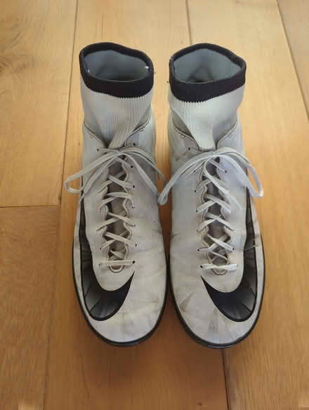 Photo of free Nike white football boots size 10 (South Tonbridge TN9) #1