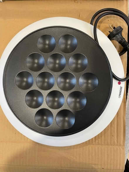 Photo of free Electric Dutch Pancake Maker (Crestwood) #1