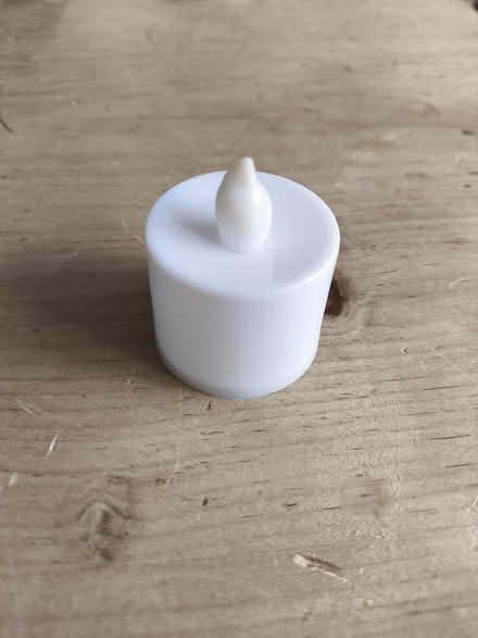 Photo of free LED candle (North Laine BN1) #1