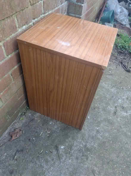 Photo of free Beside unit (TW7) #1