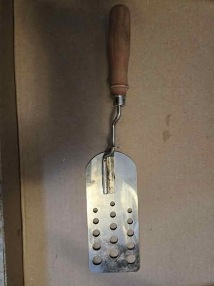 Photo of free Wide spatula (Reading Center) #1