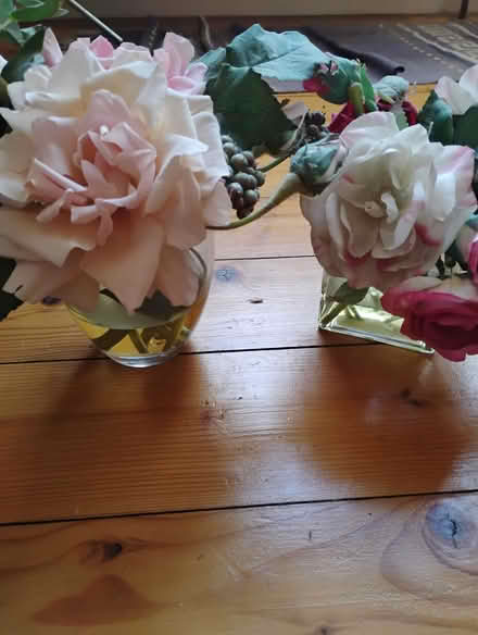 Photo of free Artificial flowers (Seafield EH7) #4