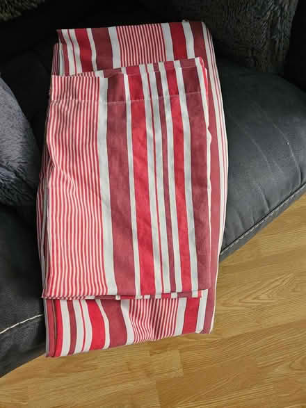 Photo of free Pillows and duvet set (BS24) #2
