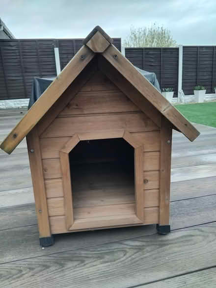Photo of free Small dog kennel/cat house (Wigan WN3) #1