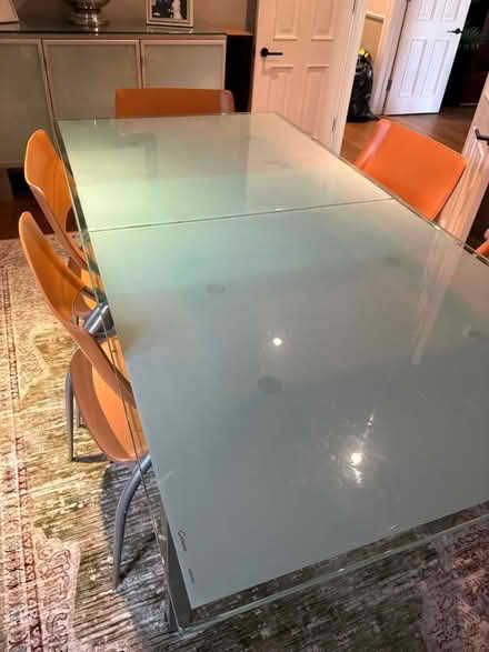 Photo of free Dining set (TW11) #1