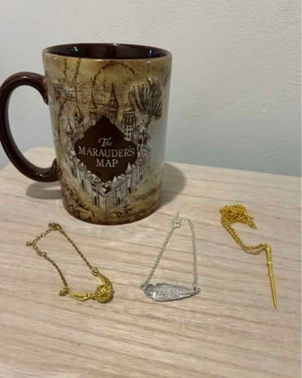 Photo of free Harry Potter mug and jewellery (Jennetts park RG12) #1