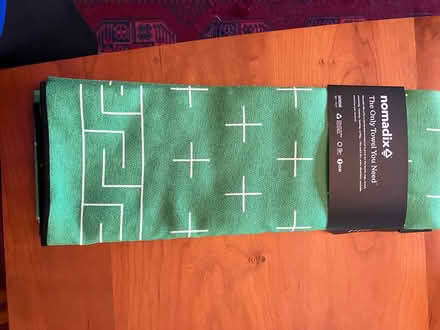 Photo of free green blanket (White Oaks area of San Carlos) #2