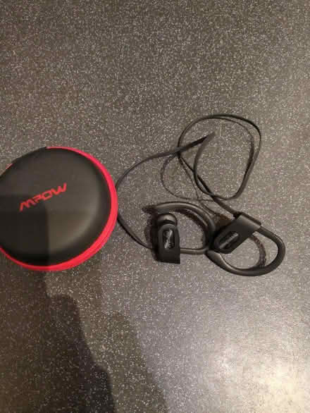 Photo of free Headphones Bluetooth (Bruntsfield EH10) #1