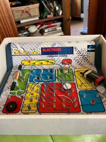 Photo of free 50 in 1 Electronic Lab (Stonehaven AB39) #2