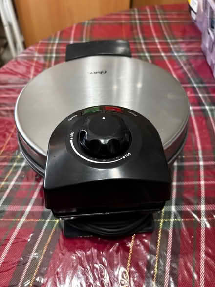 Photo of free Waffle iron (Rosedale, NY) #1