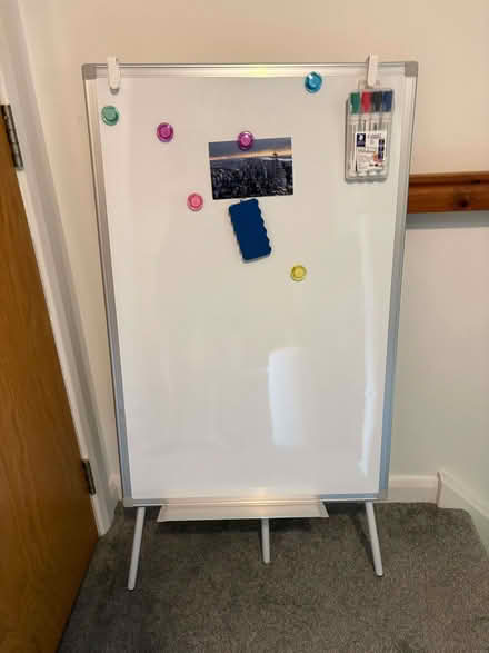Photo of free Whiteboard (Dunfermline KY11) #1