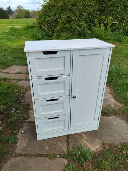 Photo of free Sweet little cabinet (GL6) #1