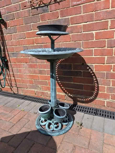 Photo of free Plastic garden bird bath (GU12) #2