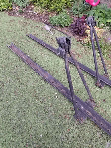 Photo of free Roof rack bicycle carriers (Botley OX2) #2