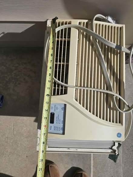 Photo of free Working AC unit (Upper Roxborough) #1