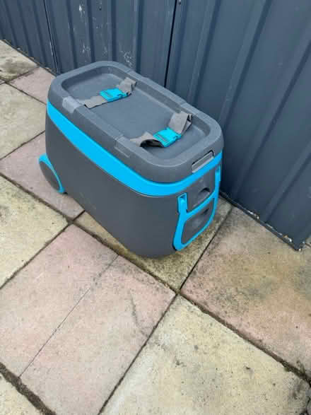 Photo of free Large Grey Plastic Picnic/Ice box (Woodside SE25) #2