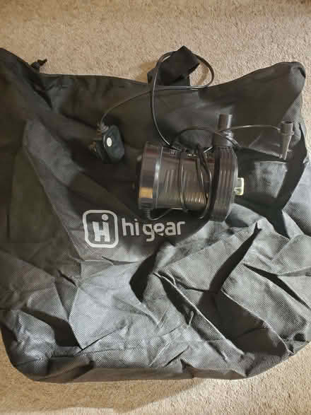 Photo of free Single inflatable bed + pump + bag (Moortown LS17) #2