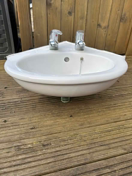 Photo of free White Corner Basin (Mossley - OL5) #2