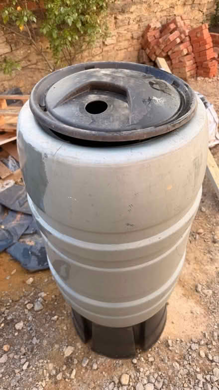 Photo of free 200l water butt (Drayton OX14) #2
