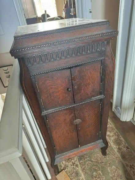 Photo of free Lovely antique gramophone (New York NE29) #1