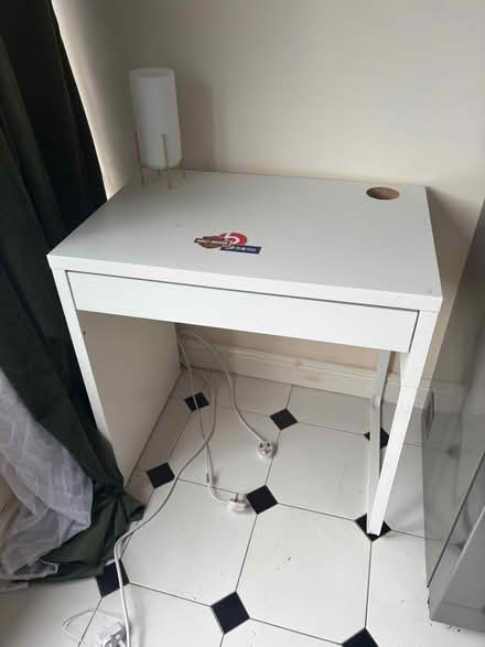 Photo of free White Ikea Desk (Fillongley CV7) #1