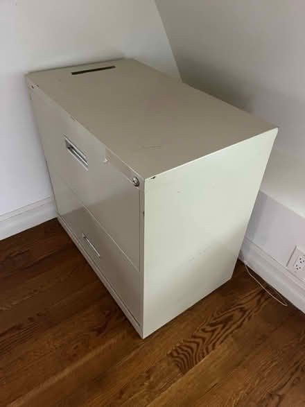 Photo of free Filing cabinet (Woodmere, NY) #1