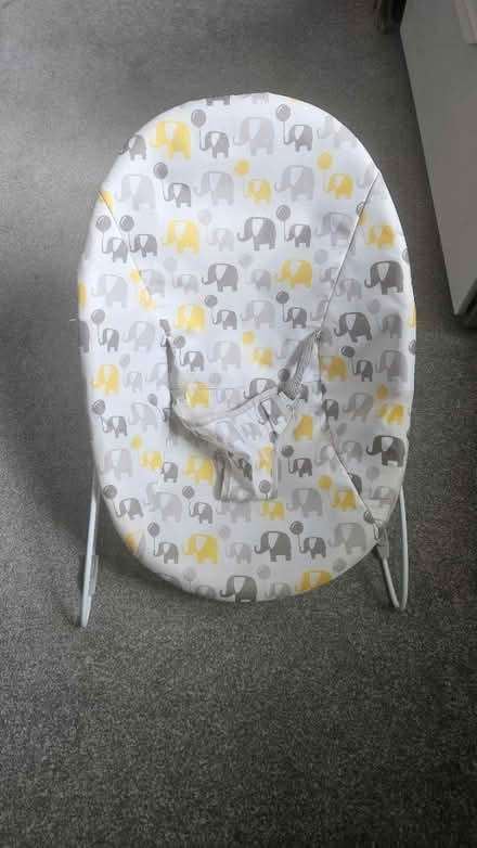 Photo of free Baby swing (Bradford BD1) #1