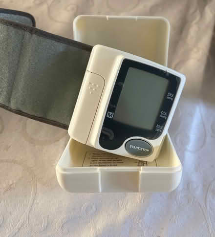 Photo of free Wrist blood pressure monitor (HP3) #1