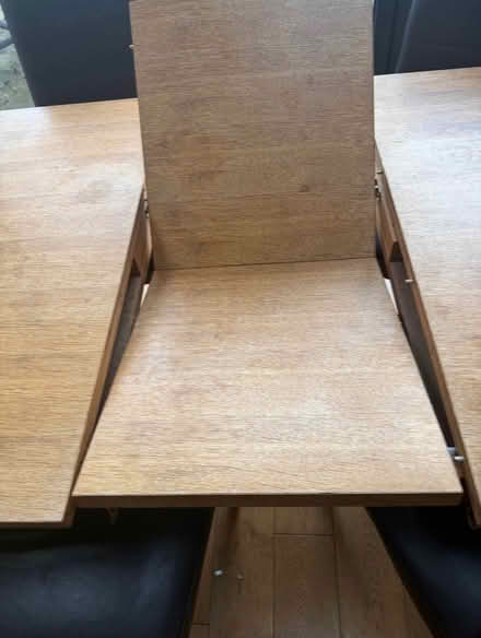 Photo of free Oak Dinning table (Aldrington BN3) #2