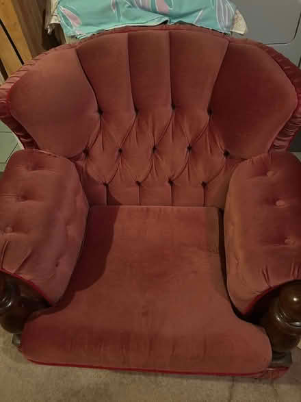 Photo of free 3 piece sofa set (Vaughan) #3