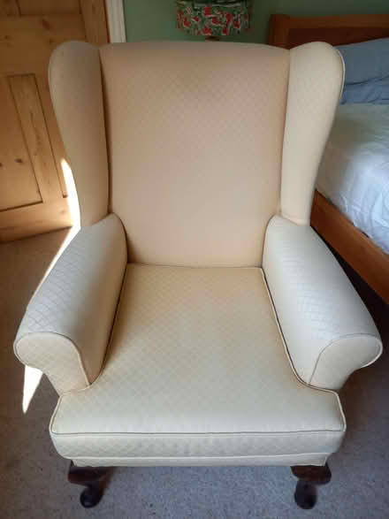 Photo of free Cream armchair (Earlsdon CV5) #2