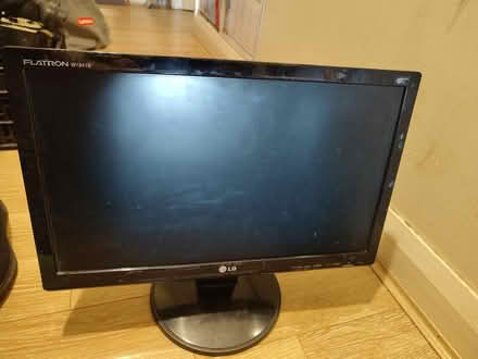 Photo of free LG Flatron TV (Donnington OX4) #1